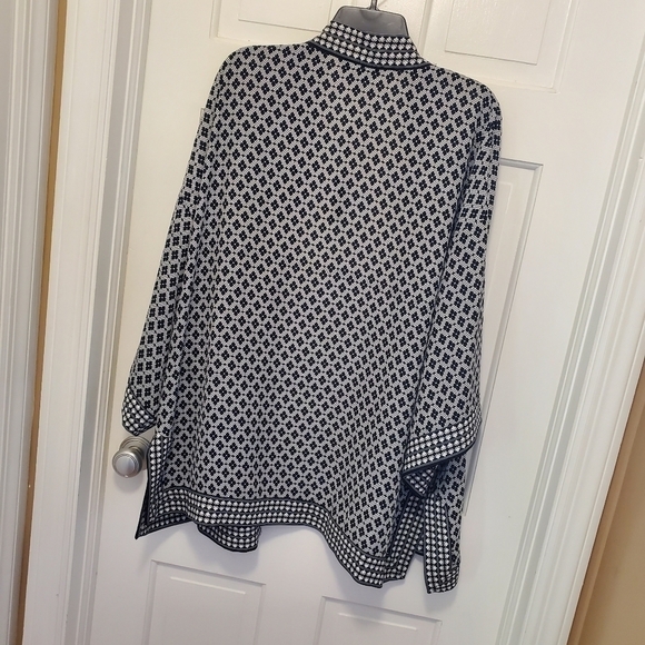 Max Studio Floral Print Kimono Size Large Black & White - Picture 9 of 11